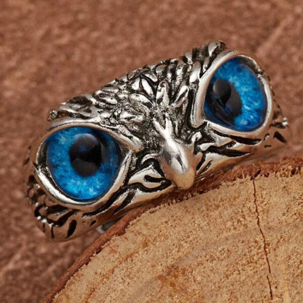 Blue owl ring